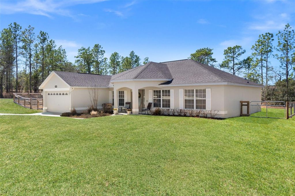 Photo of 15335 Fleetwood Road, Weeki Wachee, FL 34614 (MLS # W7882914)