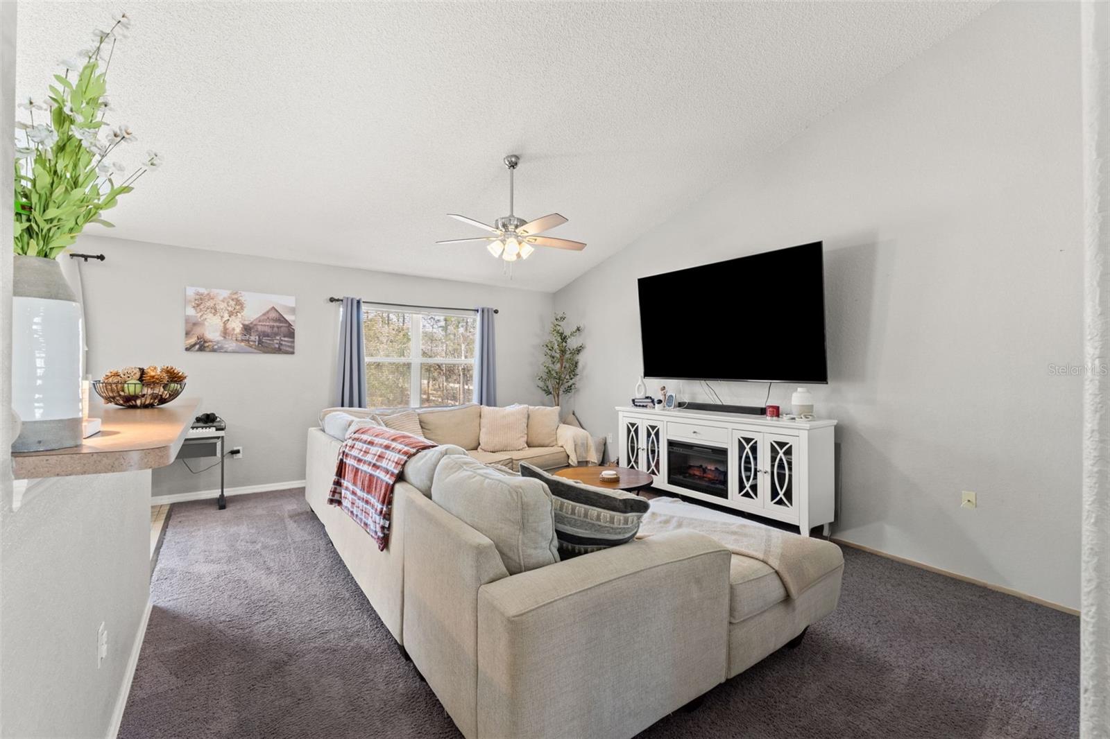 ROYAL HIGHLANDS - Residential