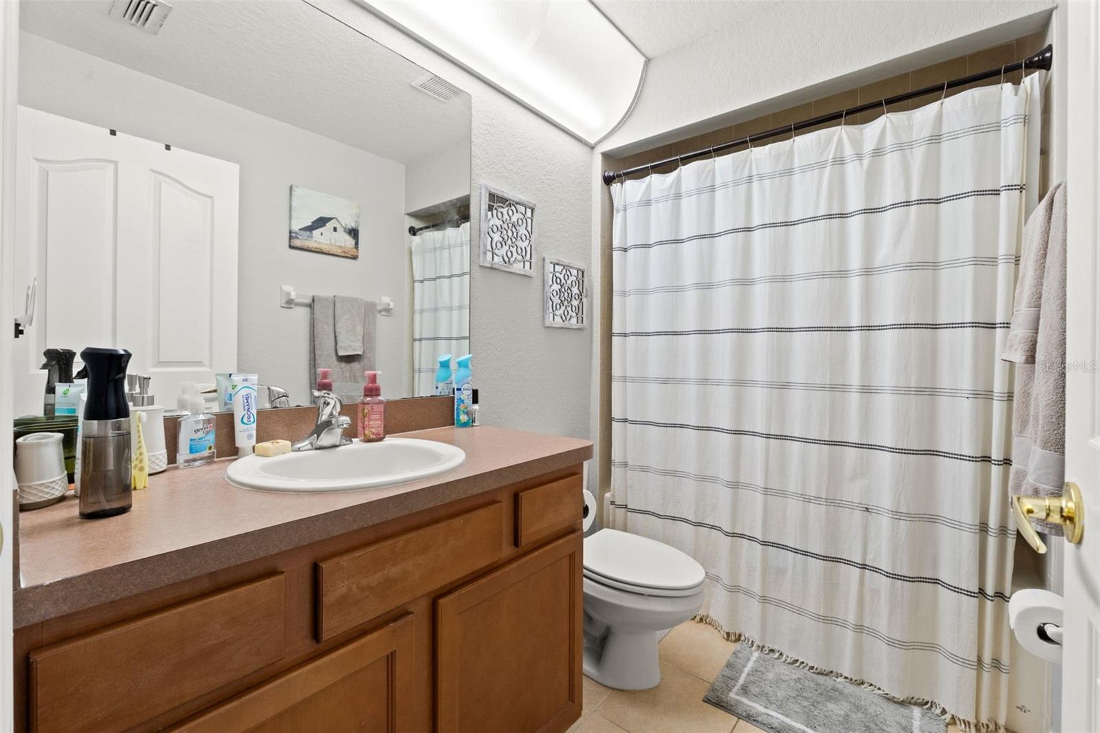 ROYAL HIGHLANDS - Residential