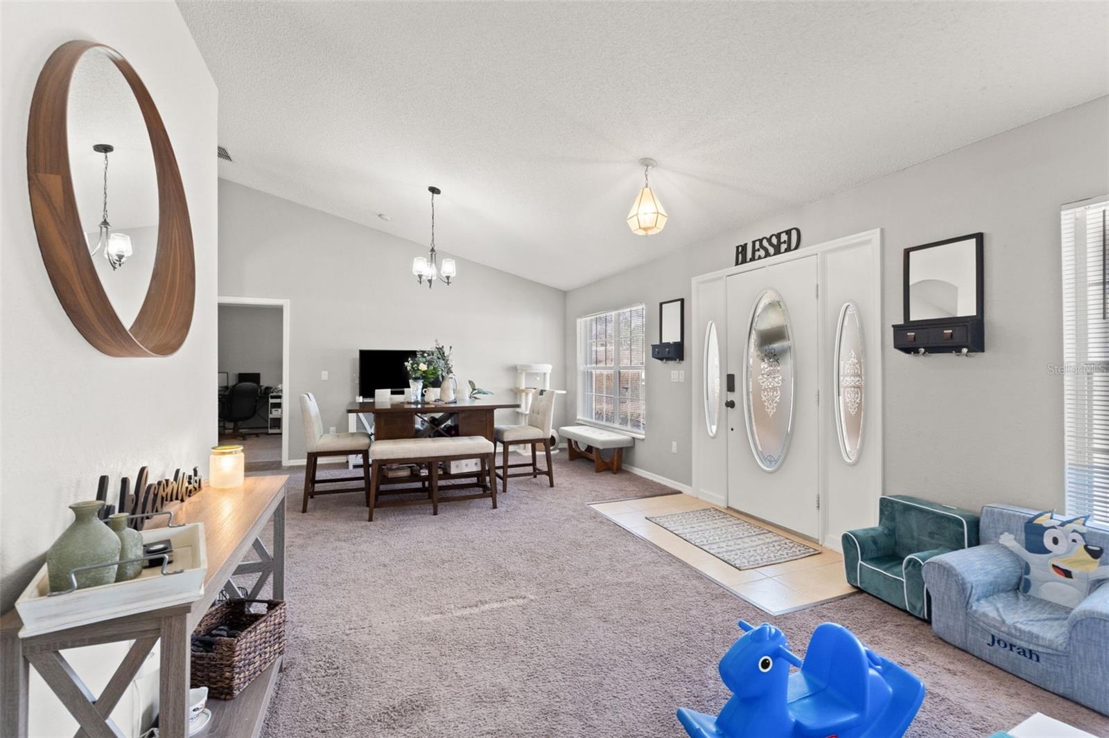 ROYAL HIGHLANDS - Residential