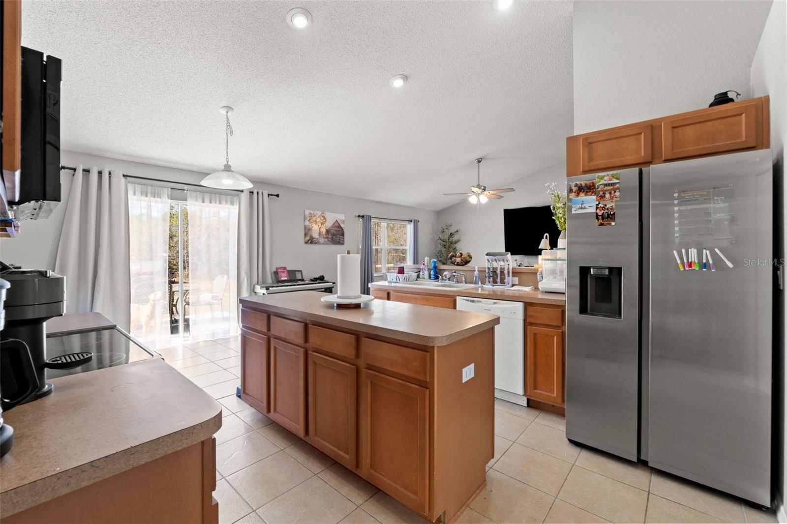 ROYAL HIGHLANDS - Residential