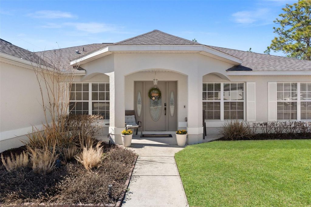 Photo of 15335 Fleetwood Road, Weeki Wachee, FL 34614 (MLS # W7882914)