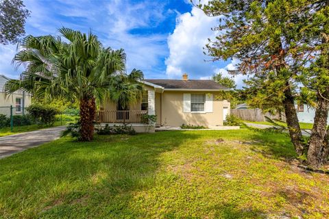 A home in TAMPA