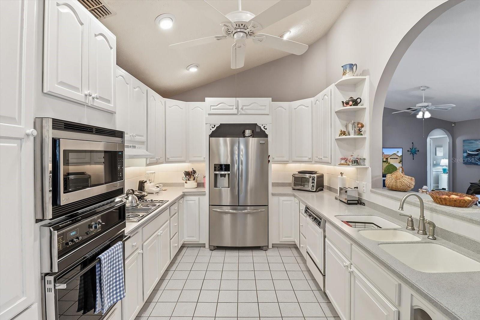 THE MOORINGS AT POINT O WOODS - Residential