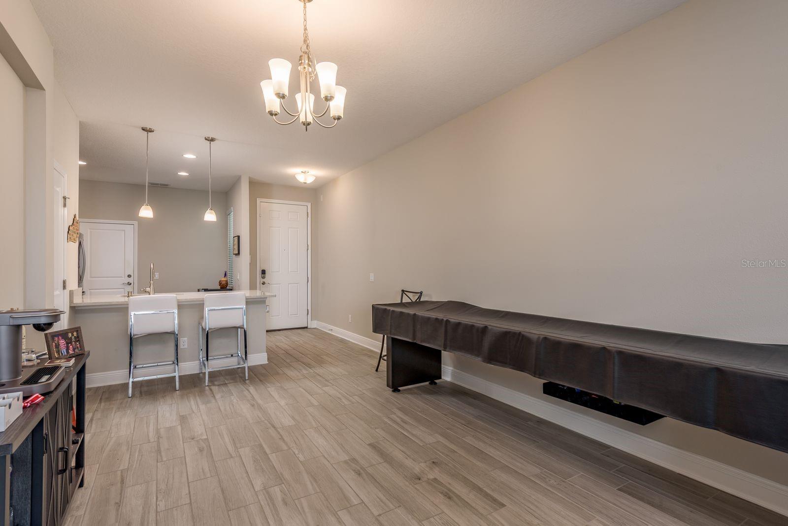 TOWNS AT BELLEAIR GROVE - Residential