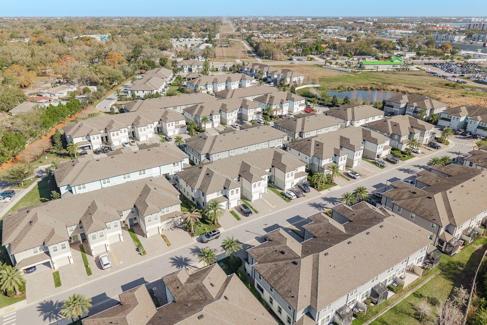 TOWNS AT BELLEAIR GROVE - Residential