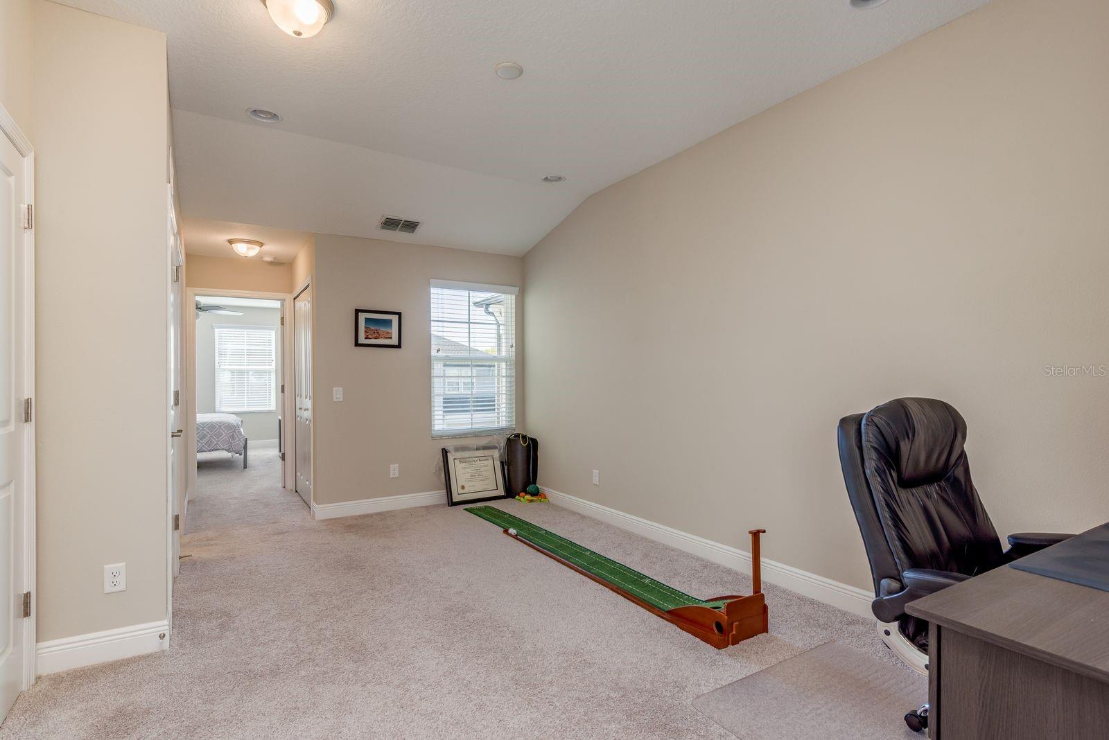 TOWNS AT BELLEAIR GROVE - Residential