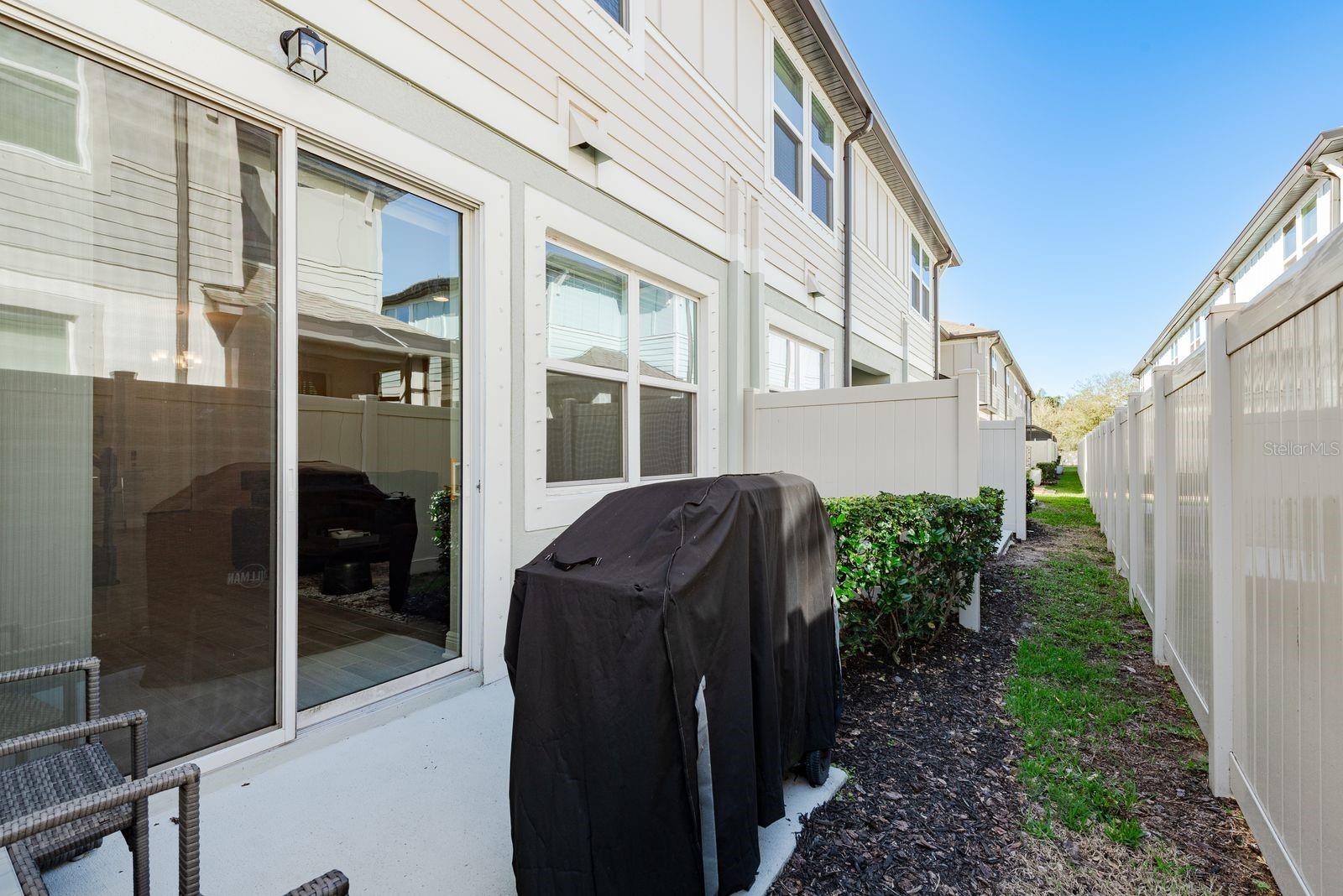 TOWNS AT BELLEAIR GROVE - Residential