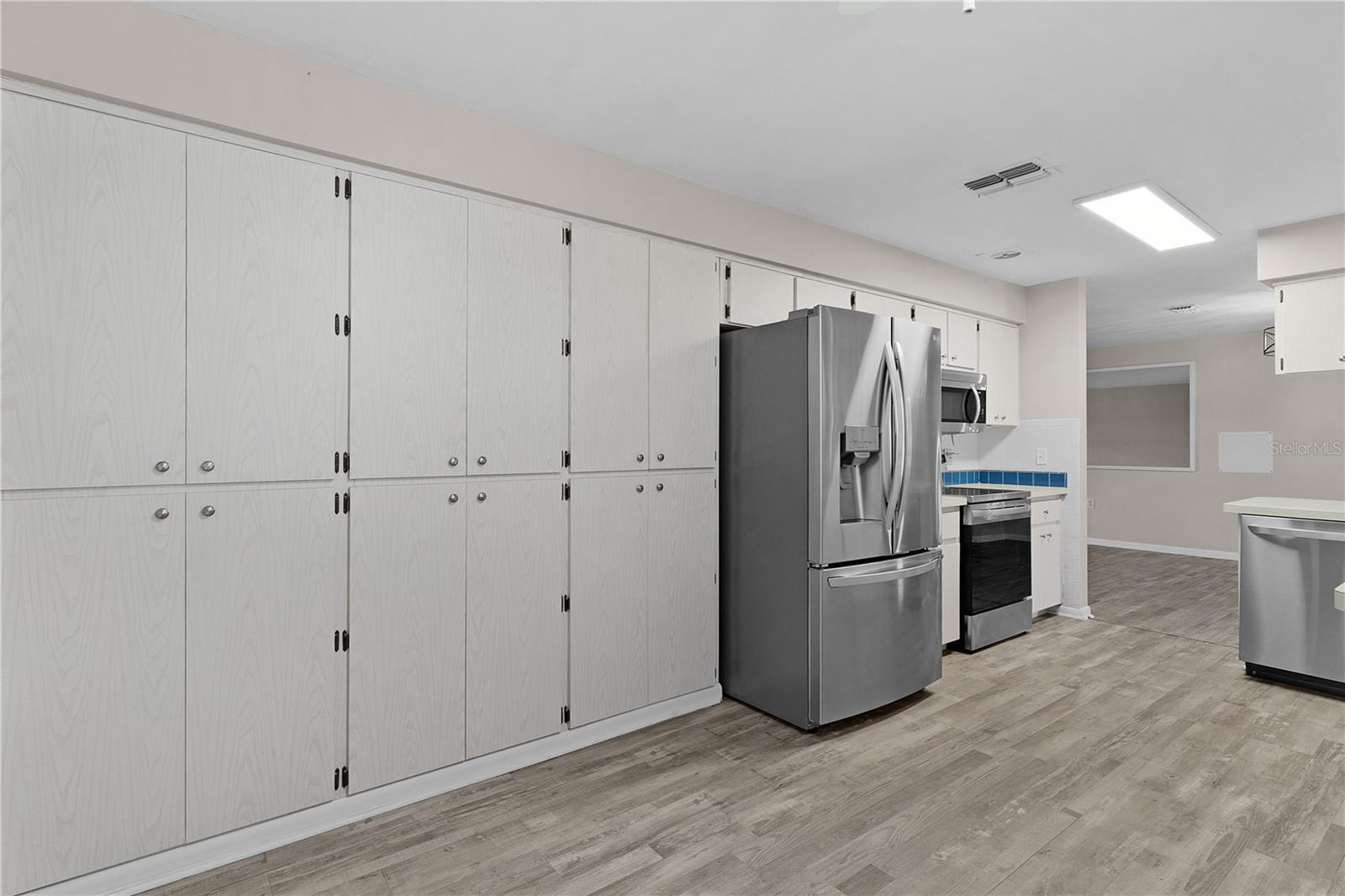 BEVERLY HILLS UNIT 06 SEC 03C - Residential