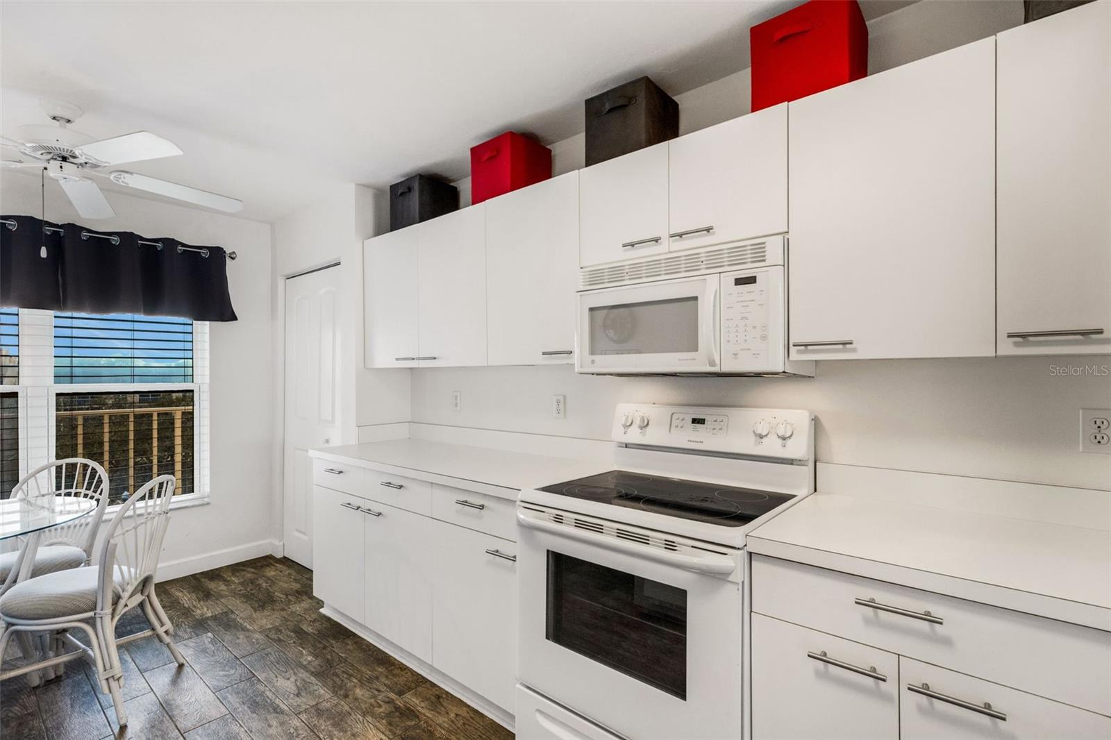 THE ARBORS AT PINEBROOK PH II - Residential