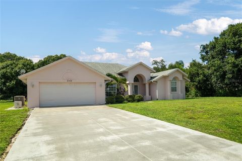 A home in PORT SAINT LUCIE