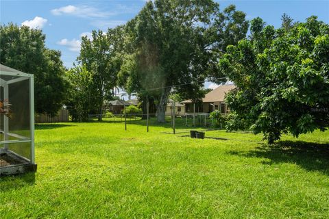 A home in PORT SAINT LUCIE