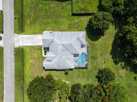 A home in PORT SAINT LUCIE