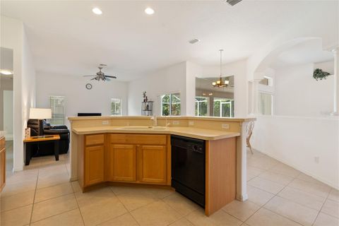 A home in PORT SAINT LUCIE