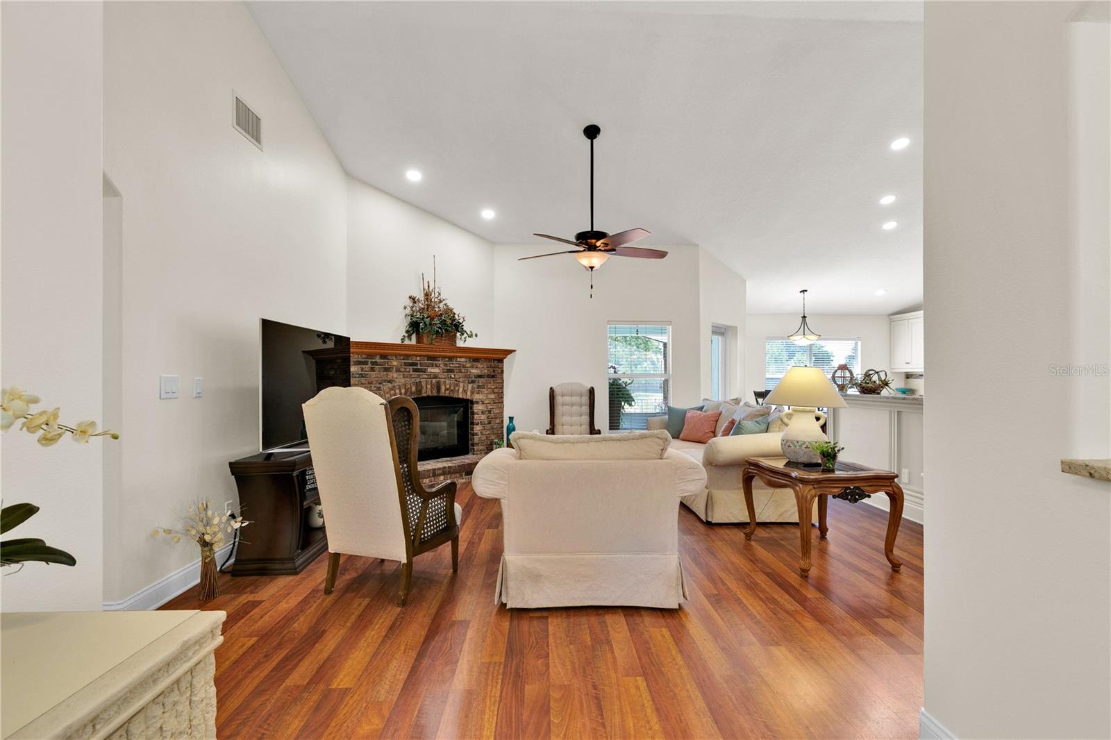 MONTVERDE PINES OF MONTVERDE SUB - Residential