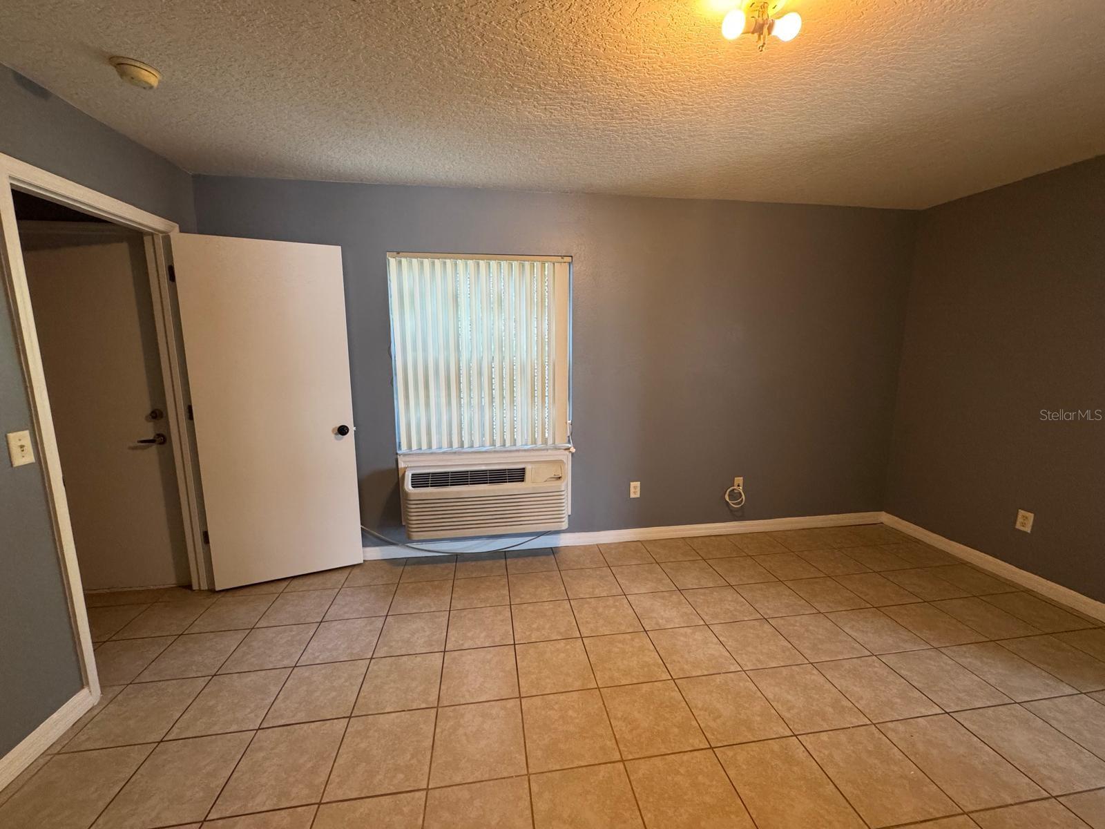 ISLAND CLUB WEST - Residential Lease