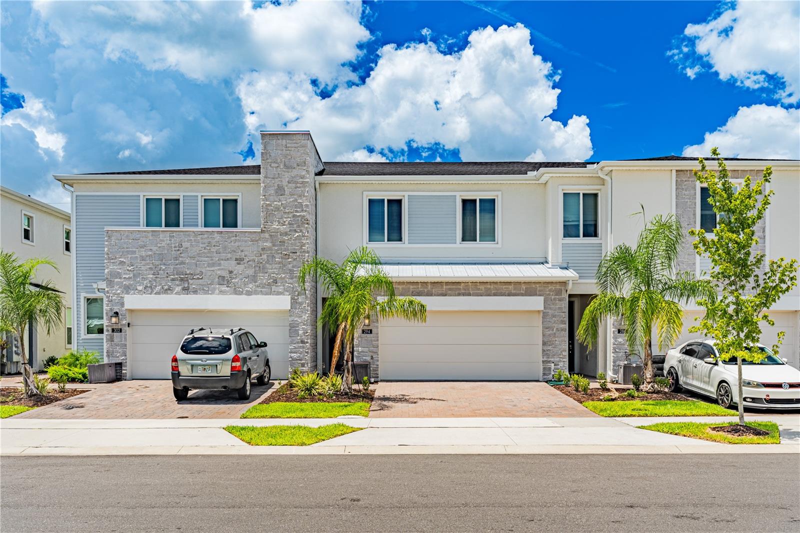 Welcome to this beautiful 3-bedroom, 2.5-bathroom townhouse offering 1,864 sq ft of comfortable living space in the desirable Champions Gate community. The open-concept floor plan features a bright and inviting living area, perfect for entertaining or relaxing with family. The modern kitchen is equipped with stainless steel appliances, ample cabinetry, and a large island for casual dining.
Upstairs, you’ll find three spacious bedrooms, including a generous primary suite with a walk-in closet and en-suite bathroom. The additional bedrooms are well-sized and share a full bathroom, while a convenient half bath is located on the first floor for guests.
Residents enjoy access to resort-style amenities, including swimming pools. Conveniently located near shopping, dining, golf courses, and major highways, this home combines comfort and accessibility.
Short-term rentals are not permitted in this community.