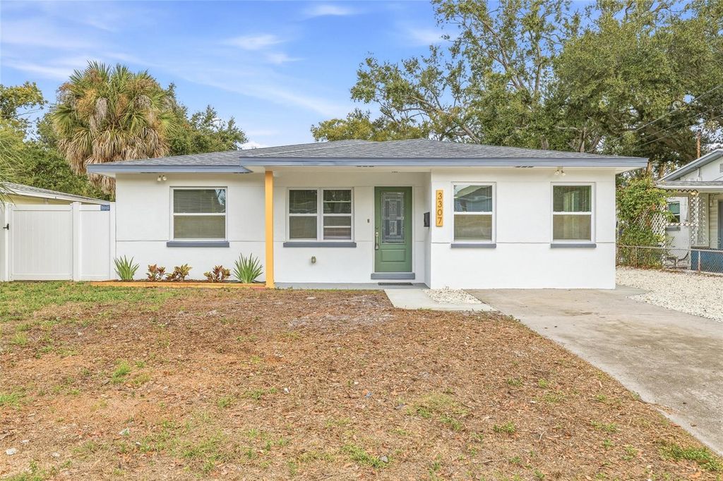 Photo of 3307 W Ballast Point Boulevard, Tampa, FL 33611 (MLS # TB8463839)