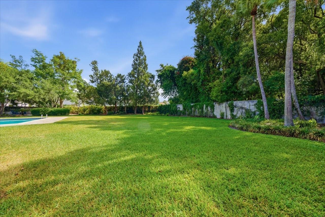 CARROLLWOOD VILLAGE SEC 1 - Residential