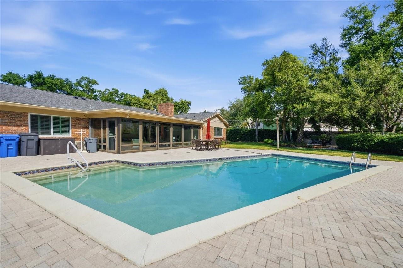 CARROLLWOOD VILLAGE SEC 1 - Residential