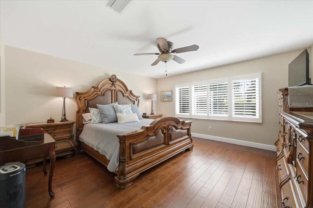 CARROLLWOOD VILLAGE SEC 1 - Residential