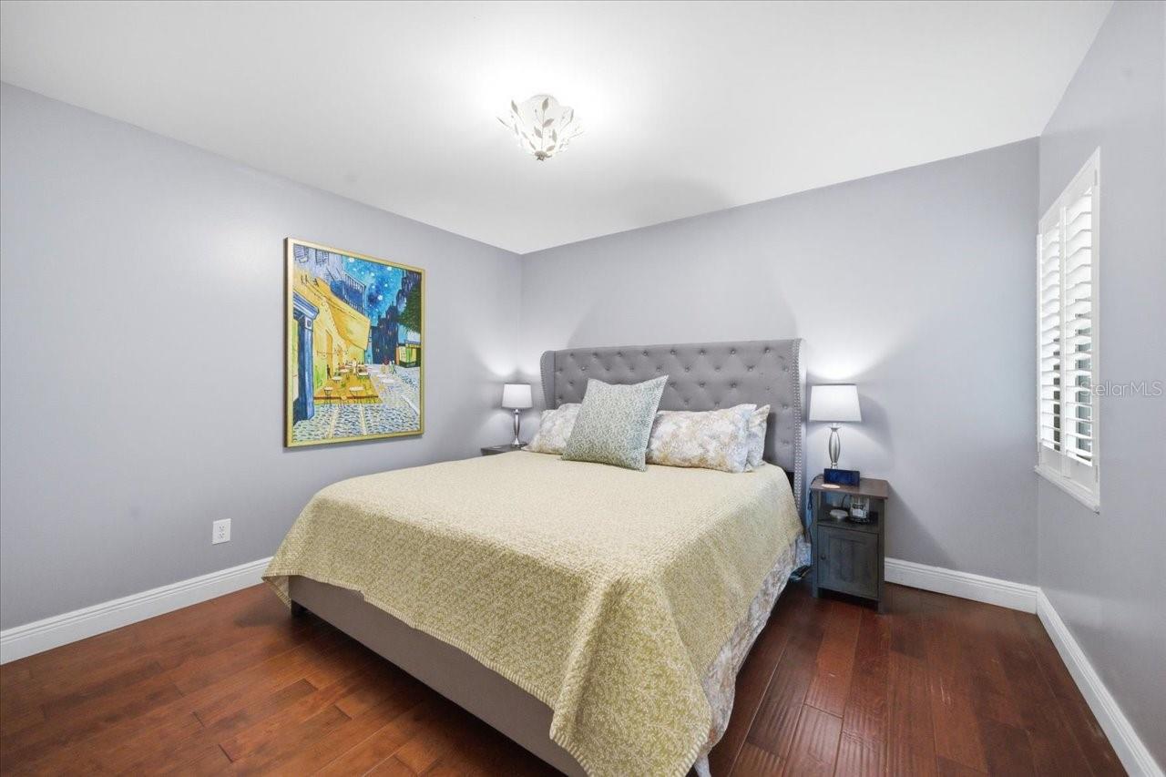 CARROLLWOOD VILLAGE SEC 1 - Residential