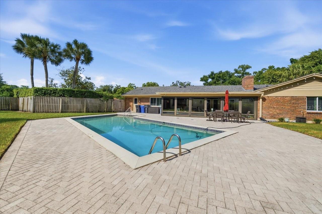 CARROLLWOOD VILLAGE SEC 1 - Residential