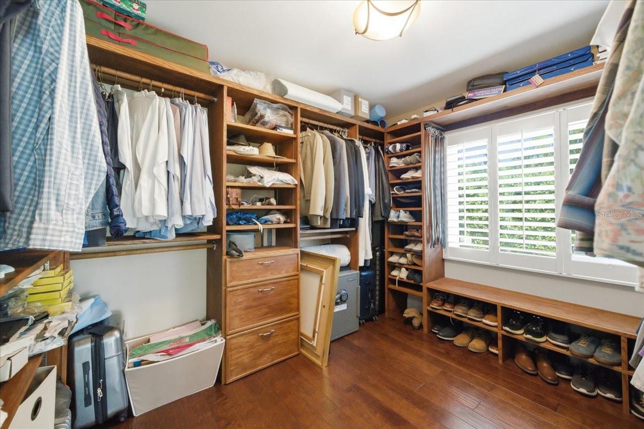 CARROLLWOOD VILLAGE SEC 1 - Residential