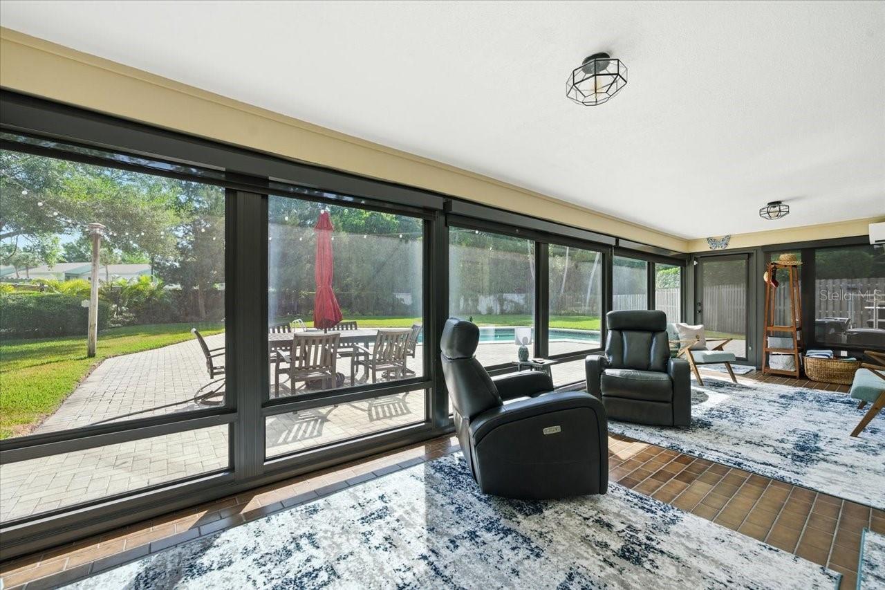 CARROLLWOOD VILLAGE SEC 1 - Residential