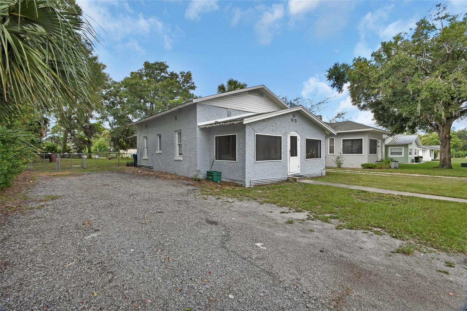 STETSON PLAZA - Residential
