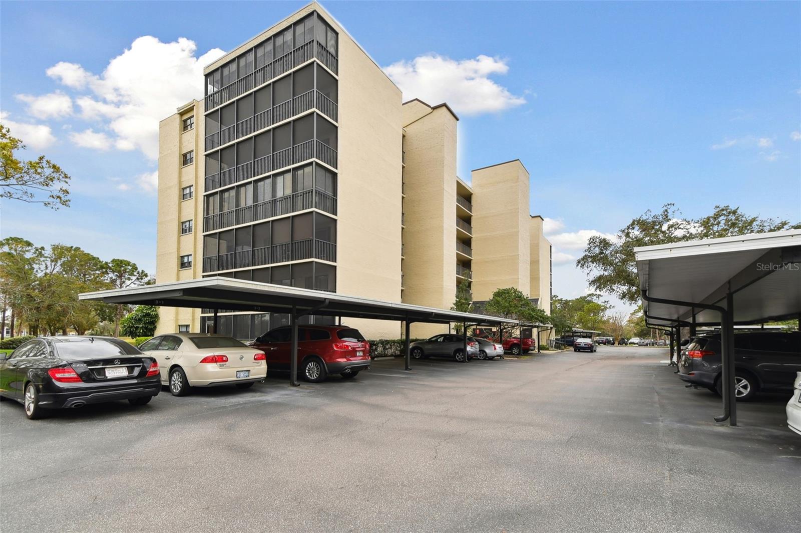 2900 COVE CAY DRIVE 6G
