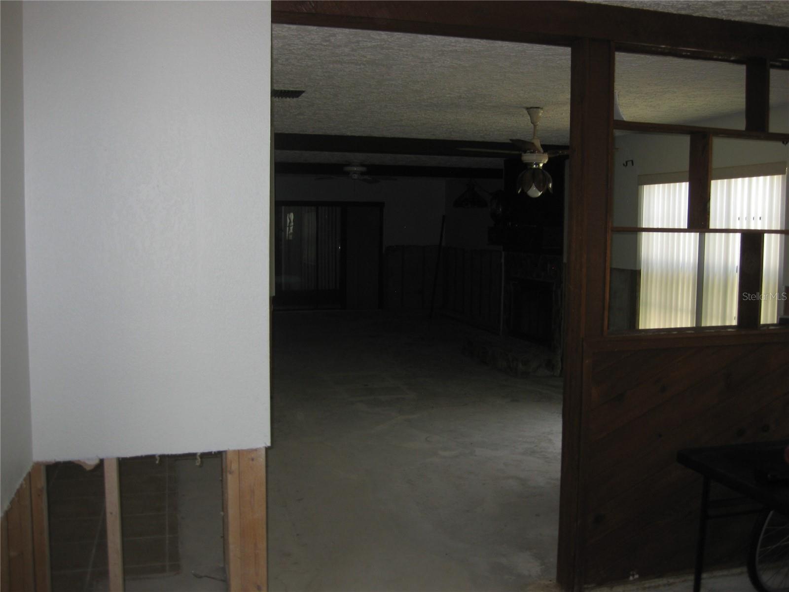 4673 DEWEY DRIVE