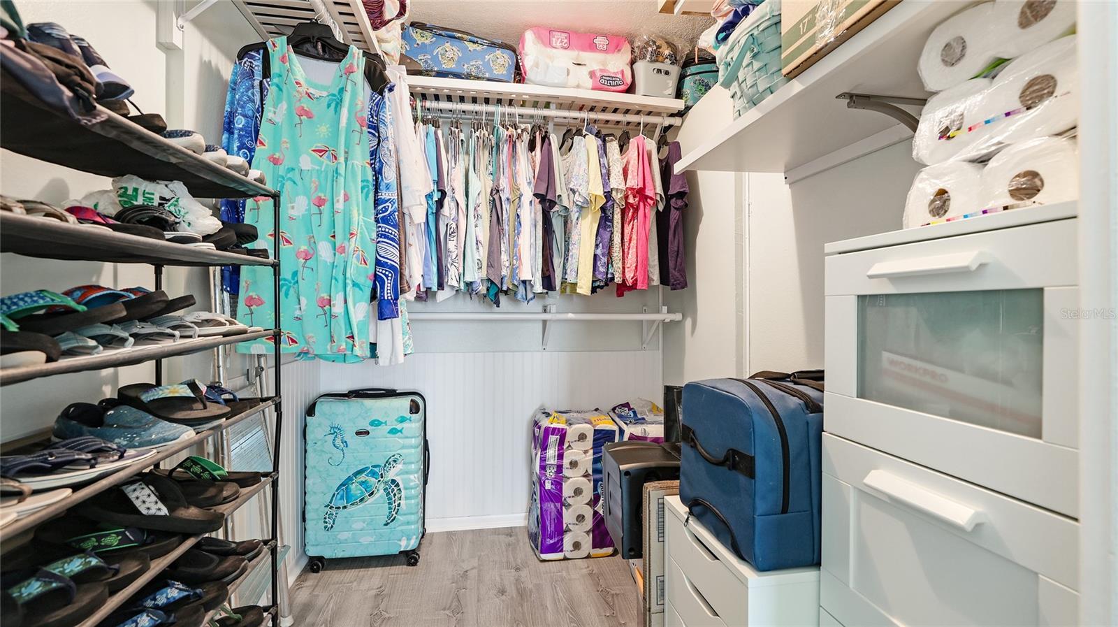 CAMBRIDGE VILLAGE - Residential