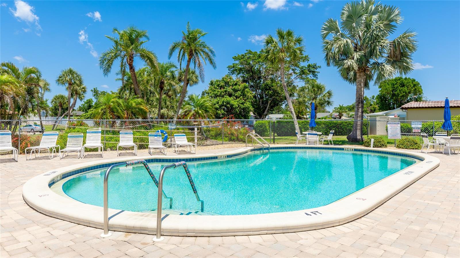 CAMBRIDGE VILLAGE - Residential