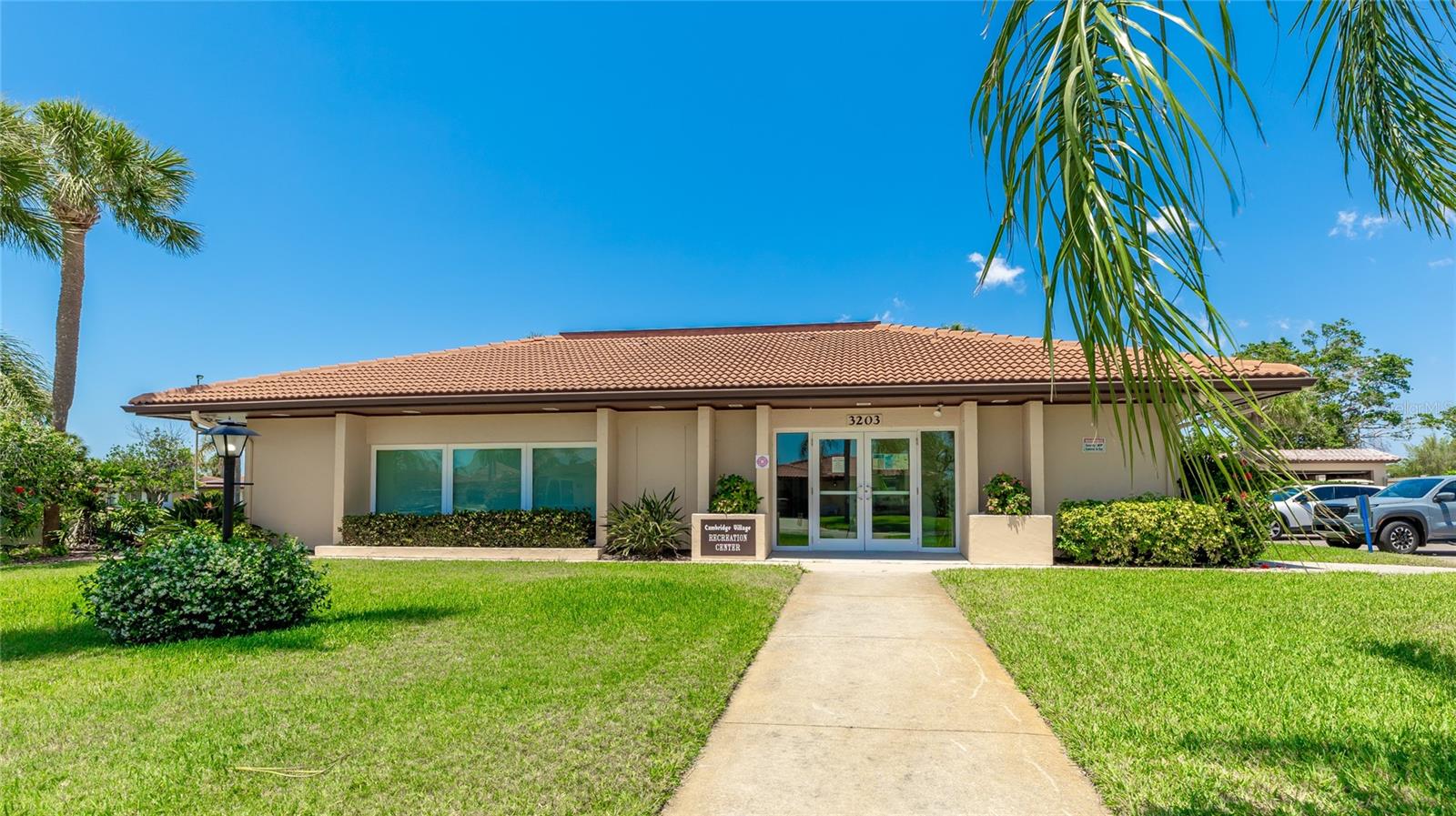 CAMBRIDGE VILLAGE - Residential