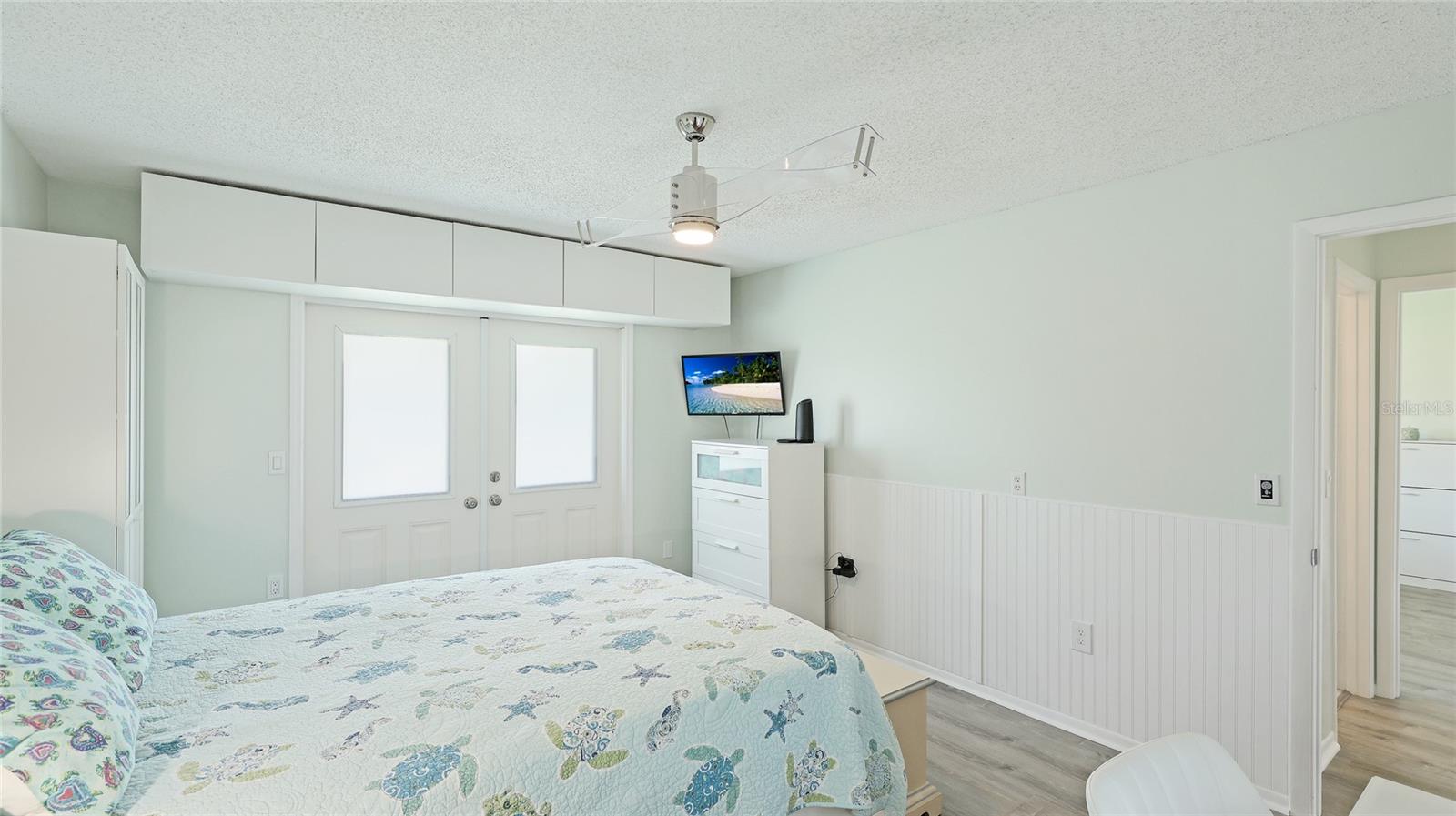 CAMBRIDGE VILLAGE - Residential