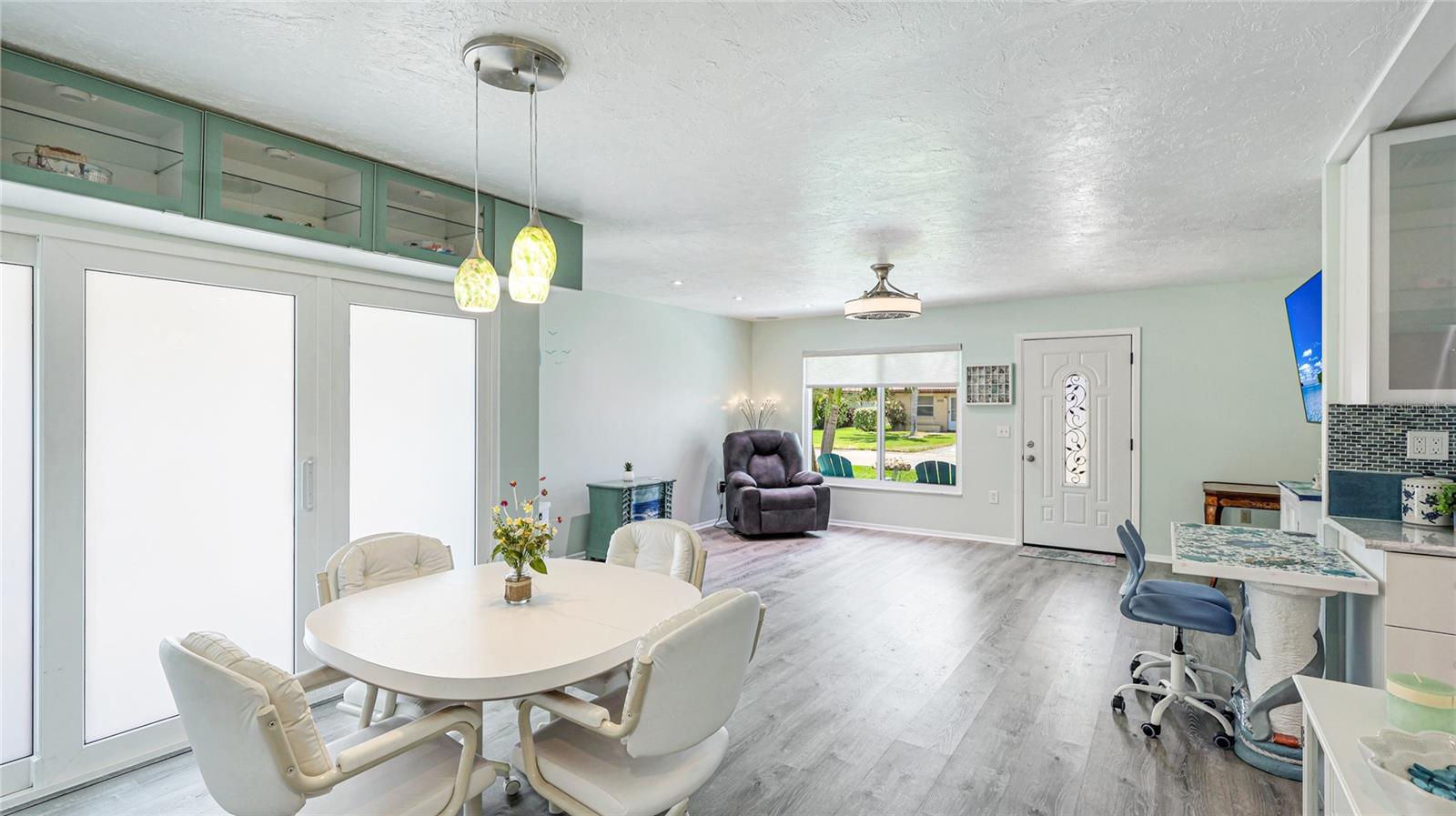 CAMBRIDGE VILLAGE - Residential