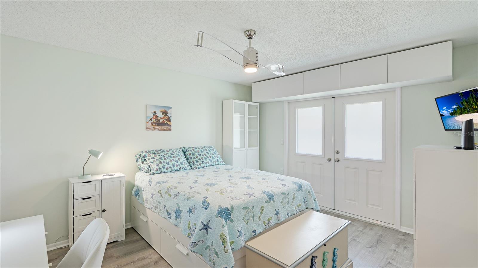 CAMBRIDGE VILLAGE - Residential