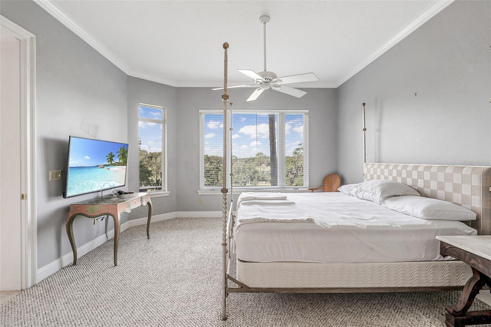 HOWEY MISSION SONOMA CONDO - Residential