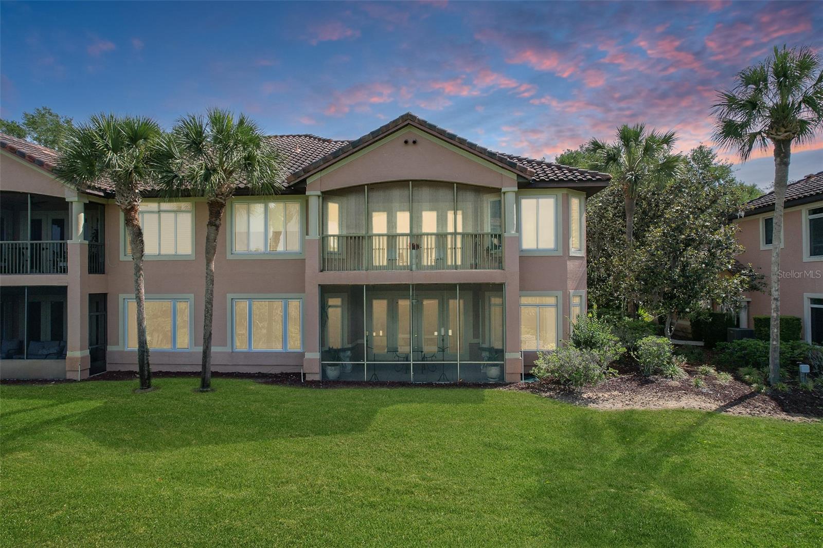 HOWEY MISSION SONOMA CONDO - Residential