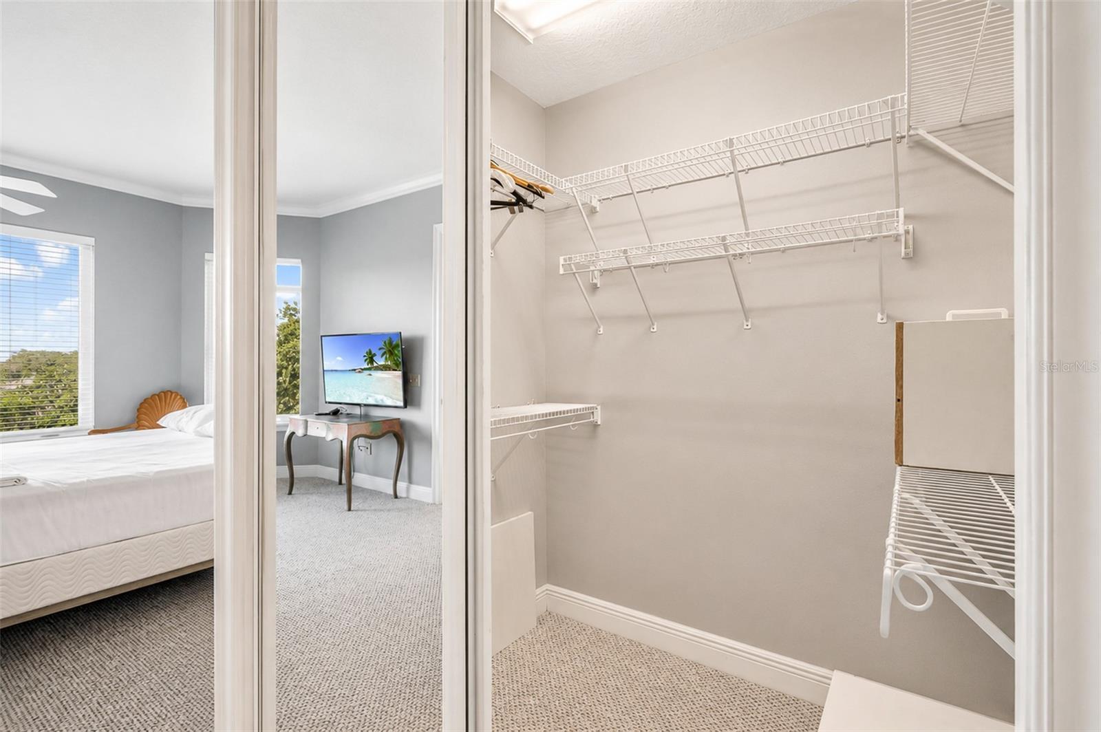HOWEY MISSION SONOMA CONDO - Residential
