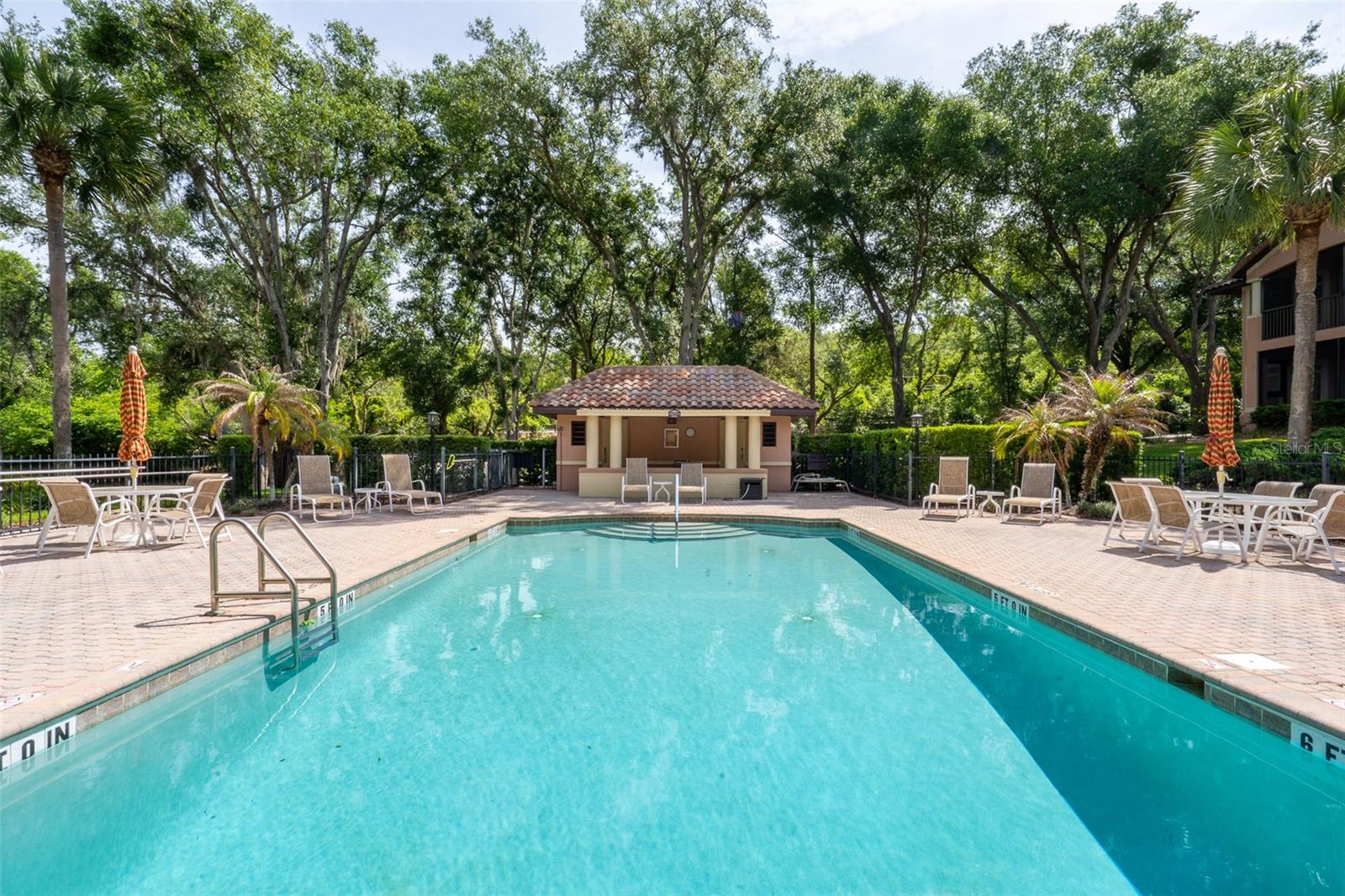 HOWEY MISSION SONOMA CONDO - Residential