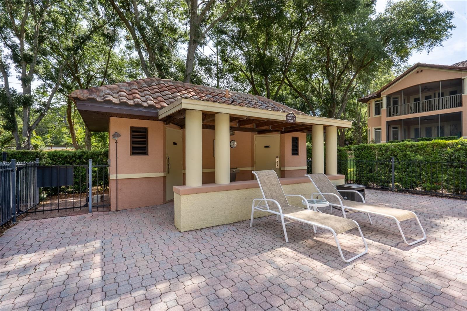 HOWEY MISSION SONOMA CONDO - Residential