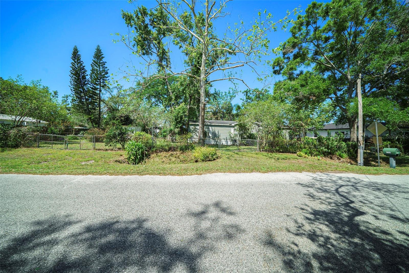 NORTH END TERRACE - Land