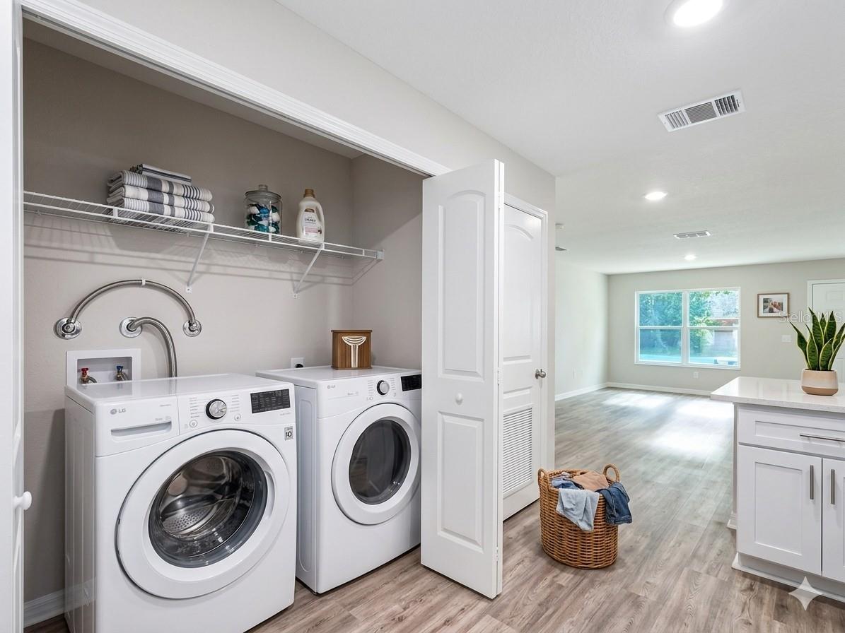 CITRUS SPGS UNIT 20 - Residential Income