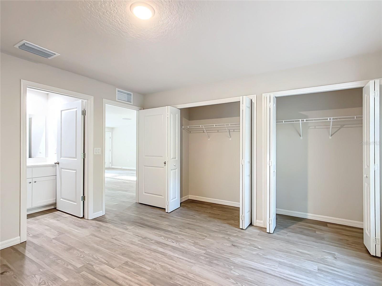 CITRUS SPGS UNIT 20 - Residential Income