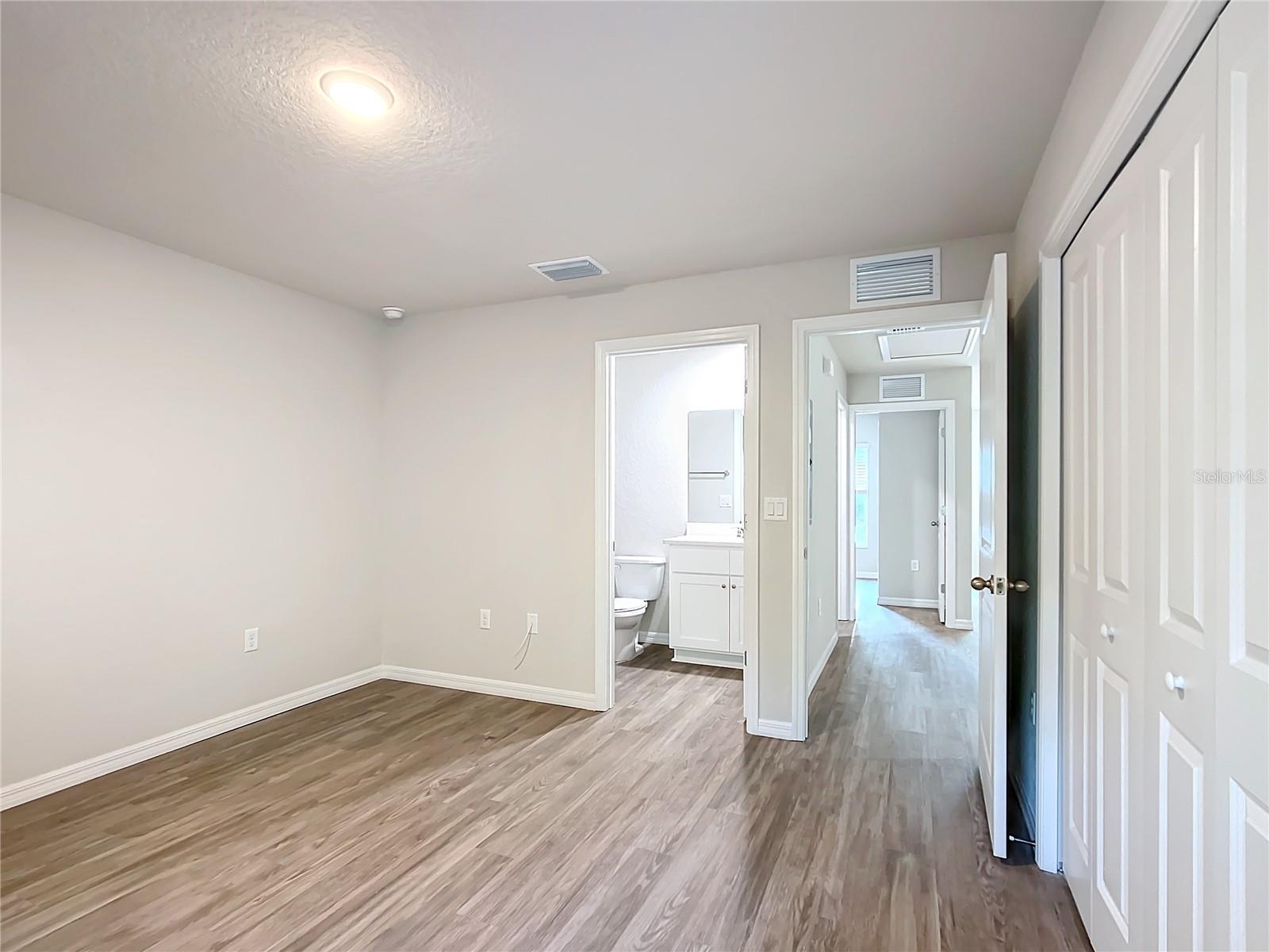 CITRUS SPGS UNIT 20 - Residential Income