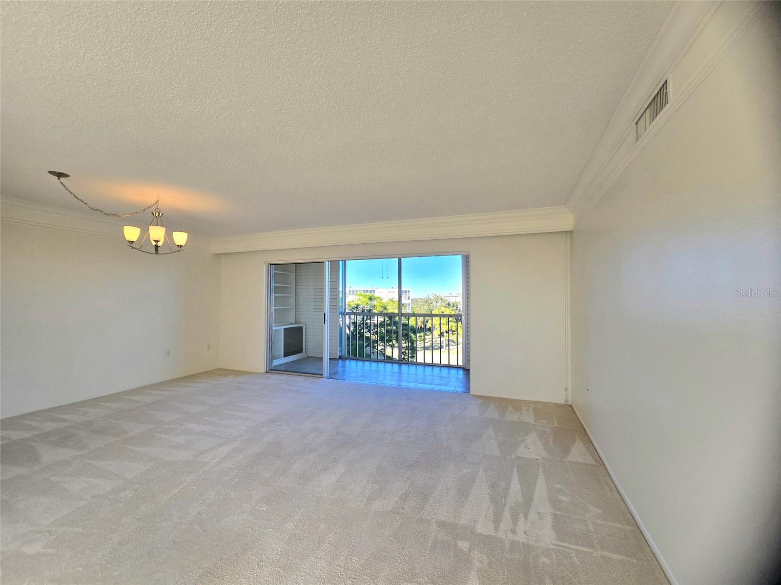 IRONWOOD TENTH - Residential