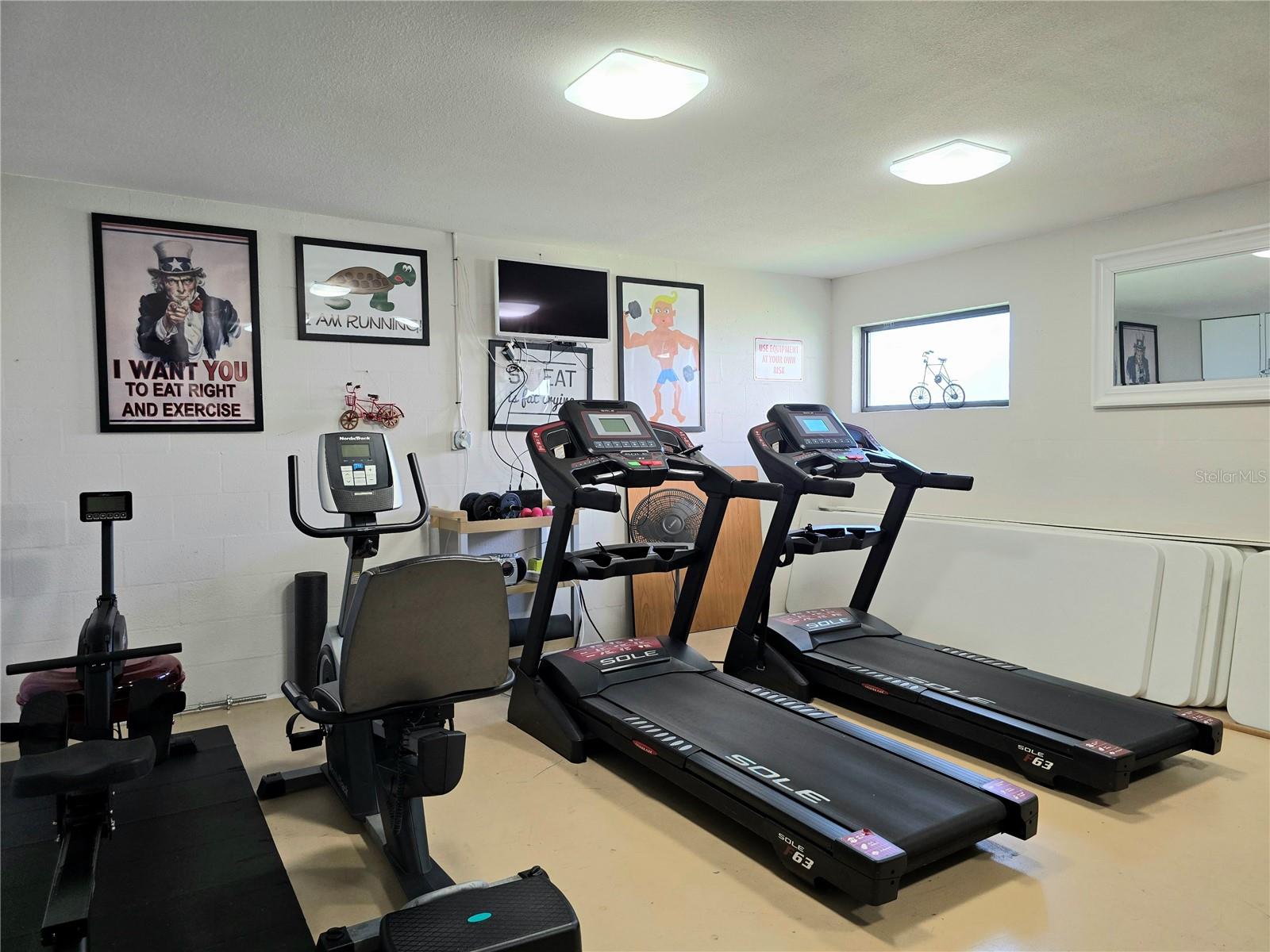 IRONWOOD TENTH - Residential