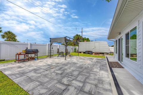 A home in NORTH PORT